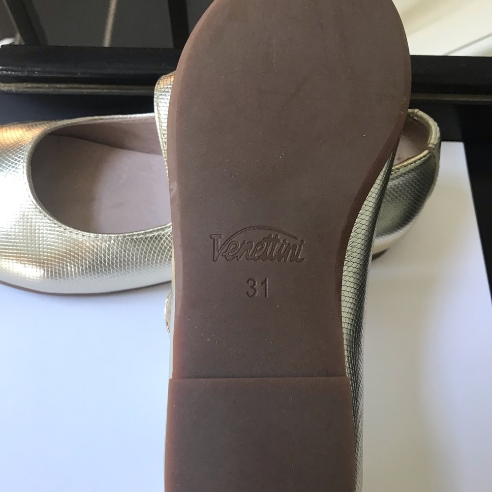 Venettini gold Mary Jane, size 31 EUR, 1US. - Picture 9 of 9